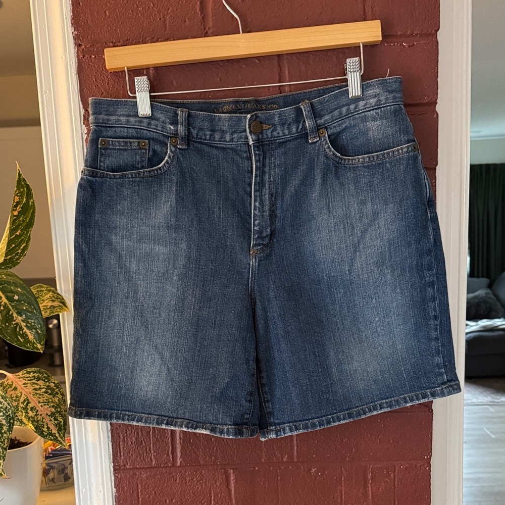 Lauren Jeans Co. Stylish Dark Blue Women's Jean Shorts